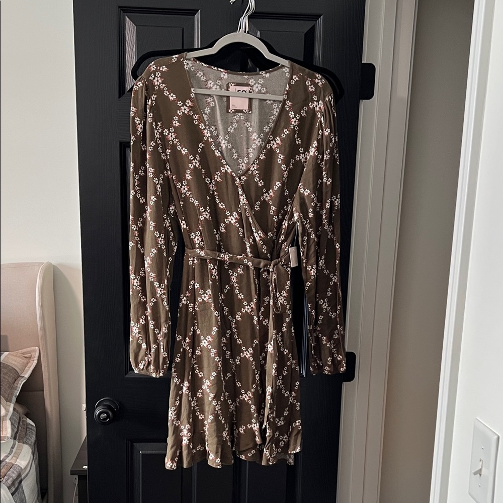 SO Long Sleeve Floral Dress in Olive